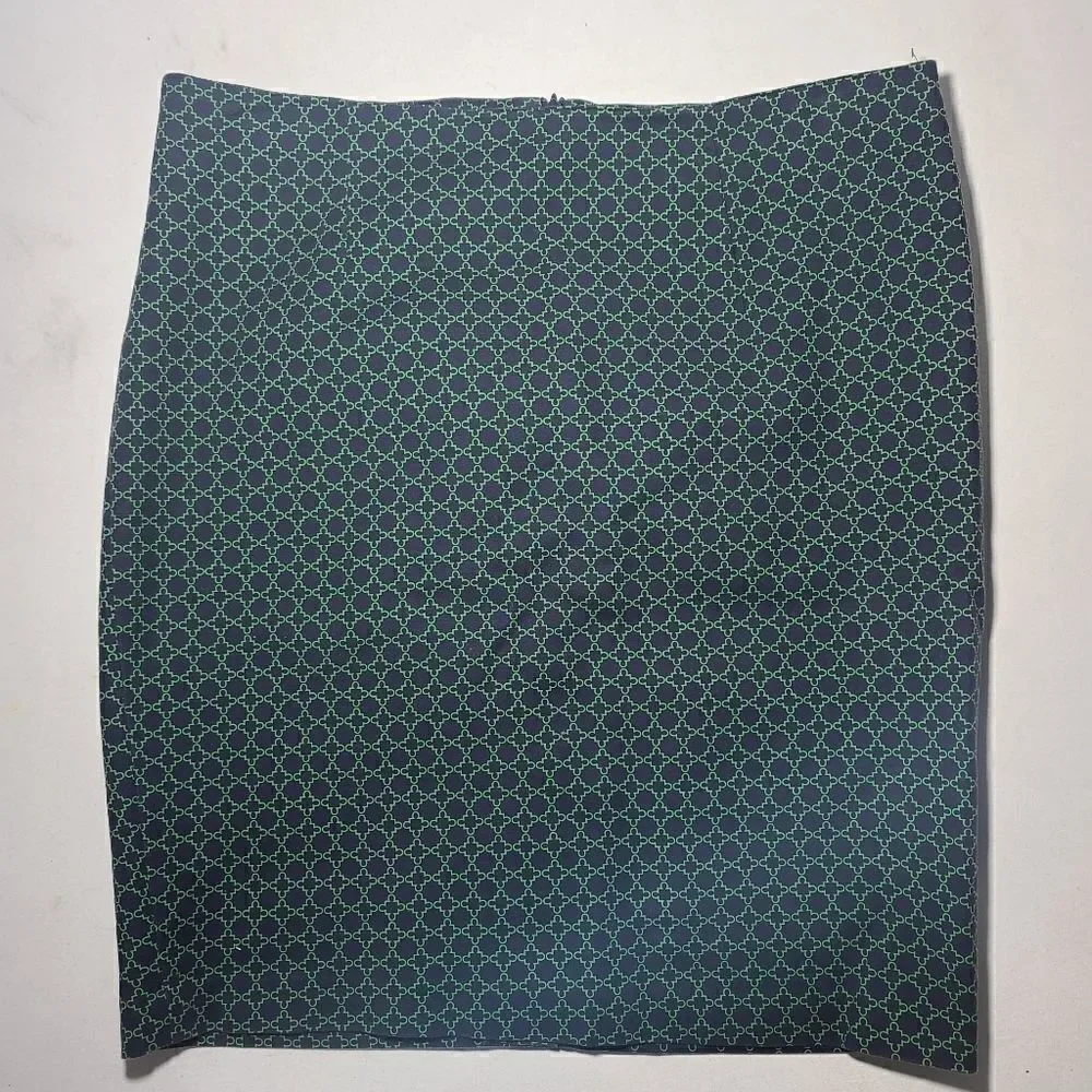 Mercer & Madison Green Stretch Pencil Skirt